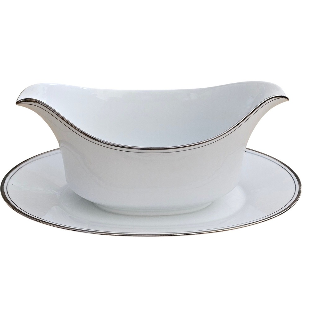 Crown Empire Countess Gravy Boat Attached Underplate White‎ Platinum Trim Japan